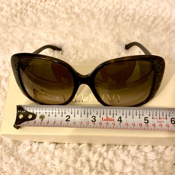 VALENTINO Sunglasses - Picture 2 of 16